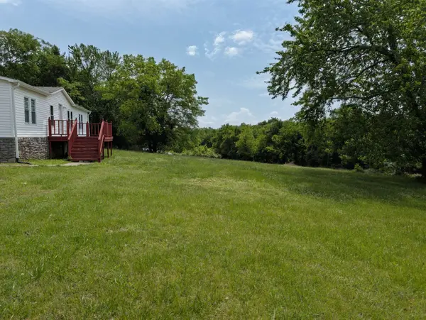 11 Brittany Ln, Gordonsville, TN 38563
