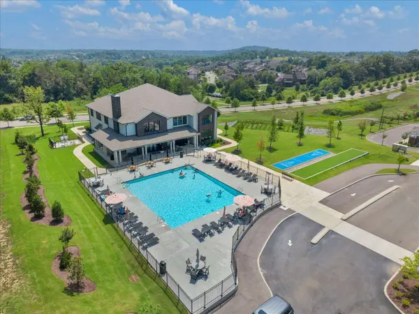 6300 York Dr, Hermitage, TN 37076