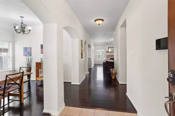 2117 Laughing Gull LN, League City, TX 77573