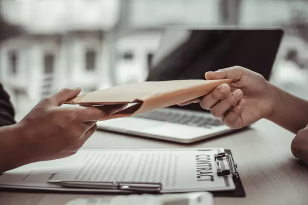 Understanding Mortgage Fraud — And How to Protect Yourself,Jason Burke