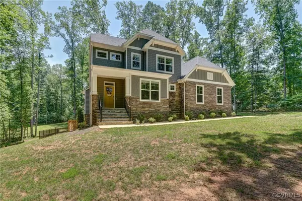 3016 Maple Grove LN, Powhatan, VA 23139