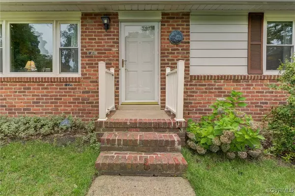 7993 Colony DR, Mechanicsville, VA 23111