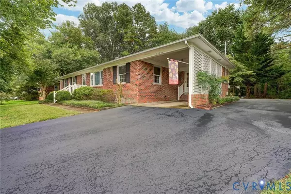 12039 Sunset DR, Ashland, VA 23005