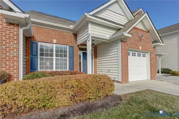 842 Parkland PL, Glen Allen, VA 23059