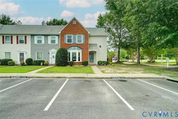 2221 High Bush CIR, Glen Allen, VA 23060