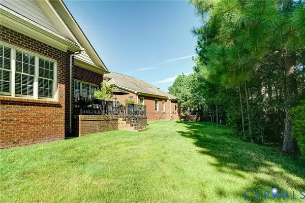 4938 Grey Oaks Villas DR, Glen Allen, VA 23059