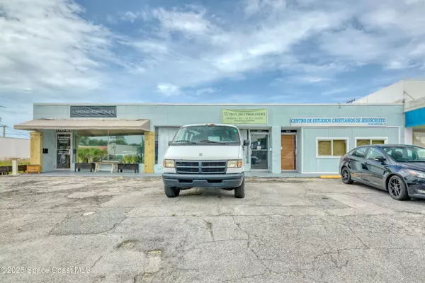 1363 Cypress AVE, Melbourne, FL 32935