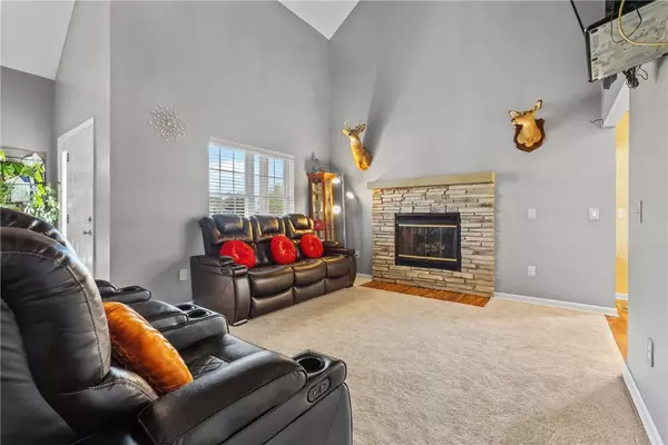 2 Summer Pond, Rochester, NY 14624