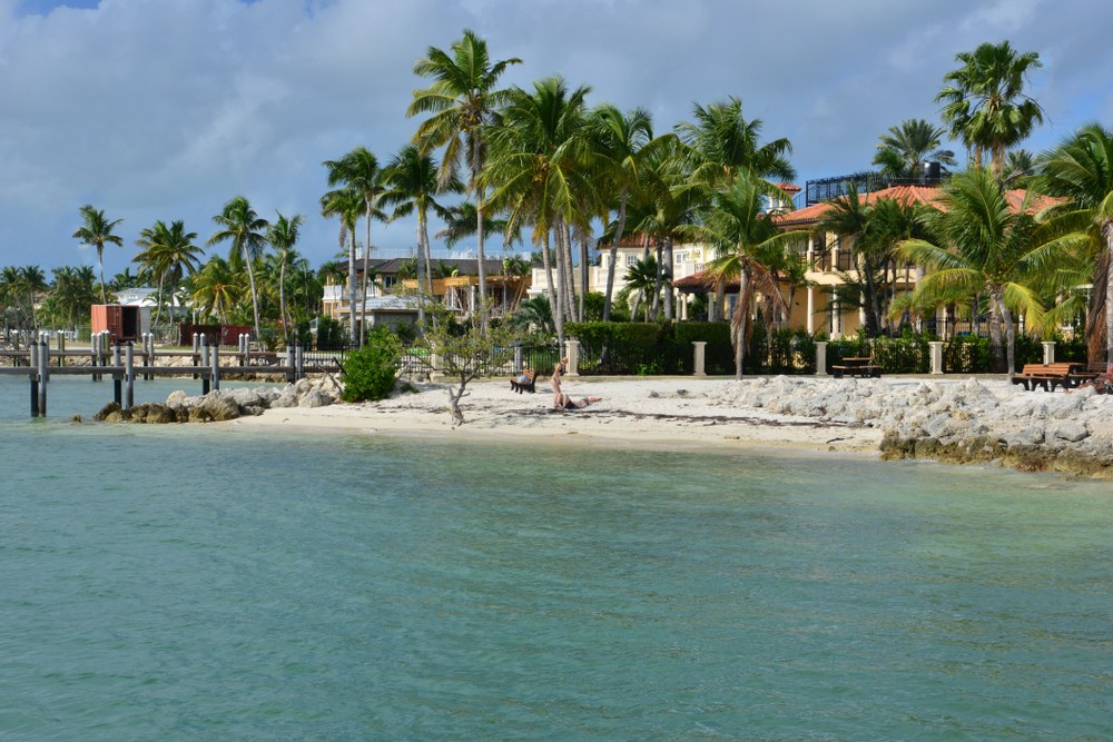 Beach and waterfront homes at Key Colony Beach in the Florida Keys