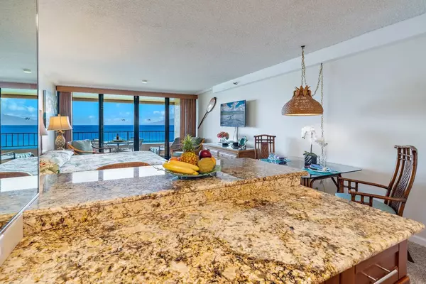 106 Kaanapali Shores Pl #907, Lahaina, HI 96761