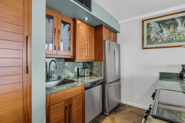 106 Kaanapali Shores Pl #901, Lahaina, HI 96761