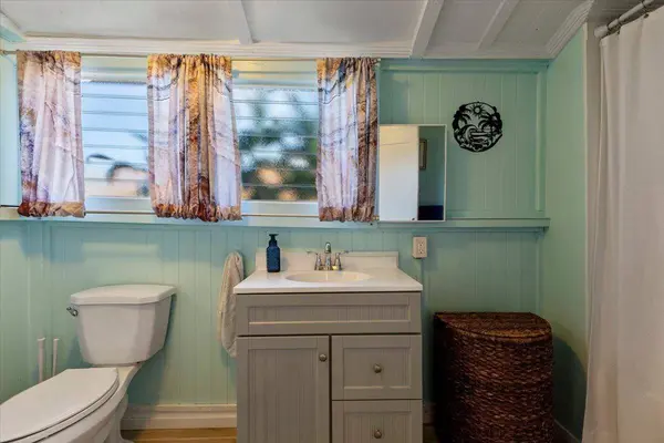 182 Ikea Pl #Unit A, Makawao, HI 96768