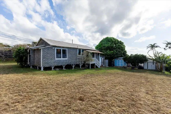 182 Ikea Pl #Unit A, Makawao, HI 96768