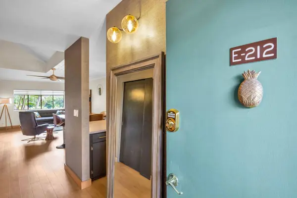 3788 Lower Honoapiilani Rd #E212, Lahaina, HI 96761