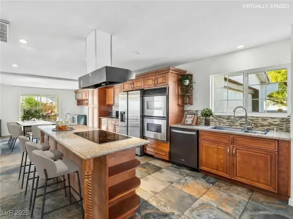 3152 Sundown DR, Las Vegas, NV 89169