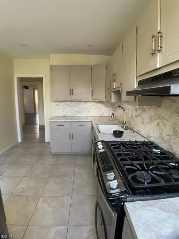 174 North 17th St #3, East Orange City, NJ 07017