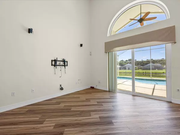 1111 LIBERTY HALL DR, Kissimmee, FL 34746