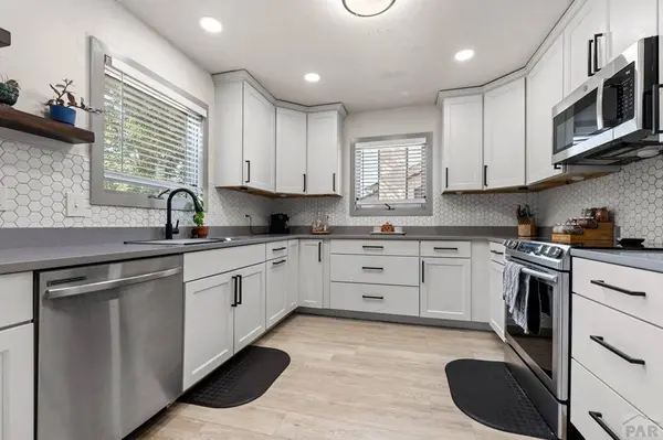 111 Ironweed Dr, Pueblo, CO 81001