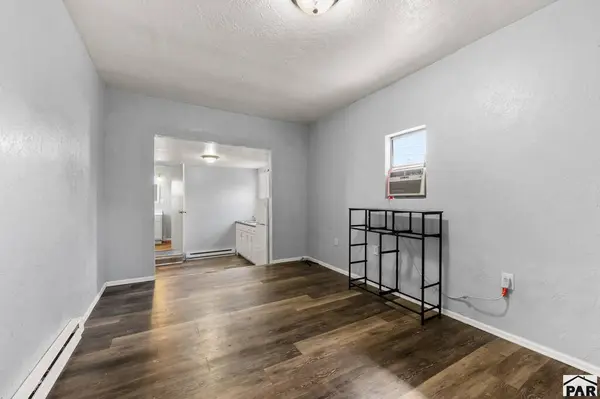 1102 11th St, Pueblo, CO 81003