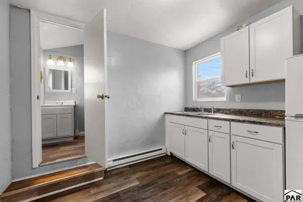 1102 11th St, Pueblo, CO 81003