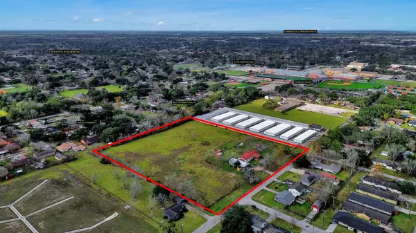 1500 S Durant ST, Alvin, TX 77511