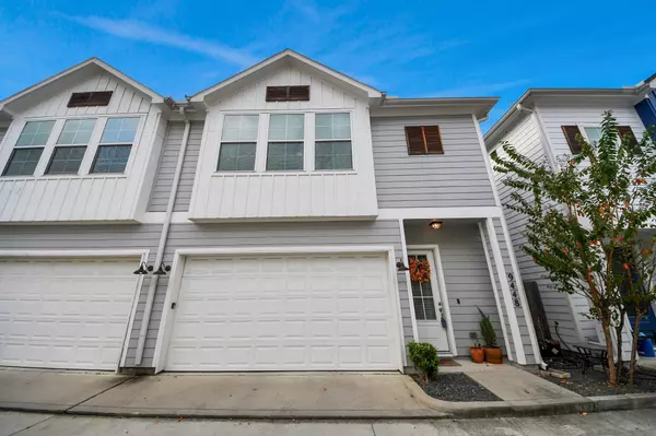 9448 Kerrwood LN, Houston, TX 77080