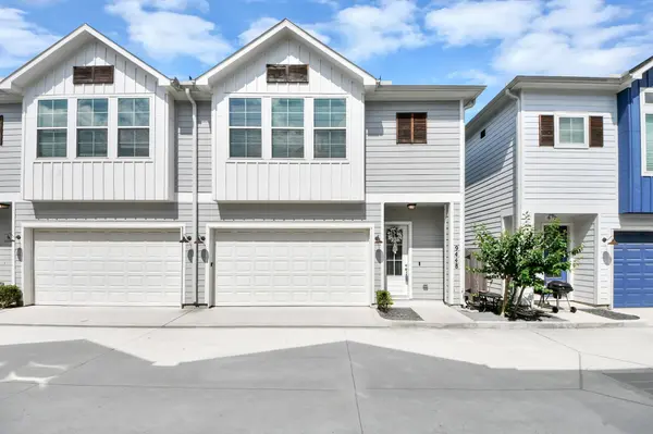 9448 Kerrwood LN, Houston, TX 77080