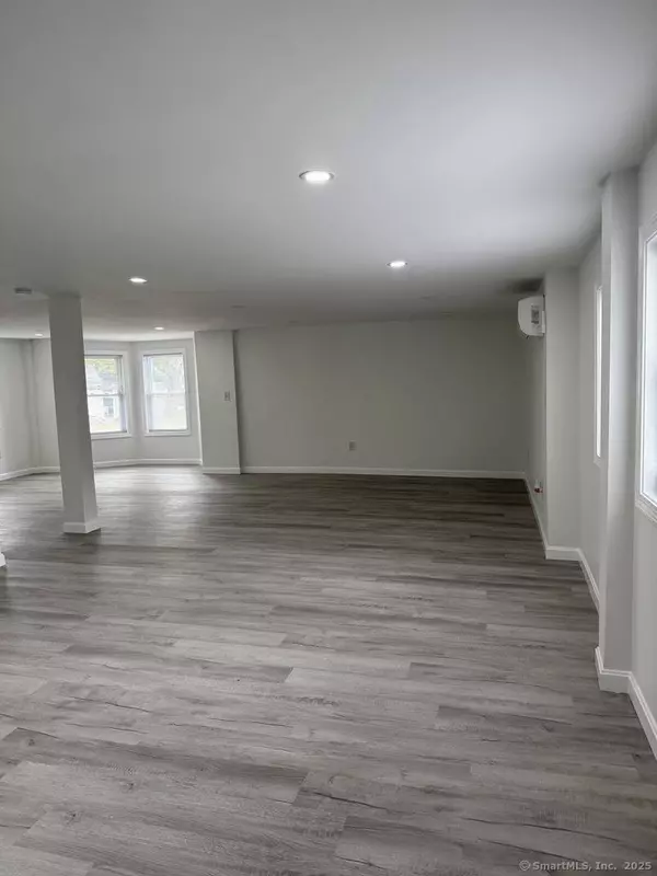 36 Church Lane, East Lyme, CT 06333