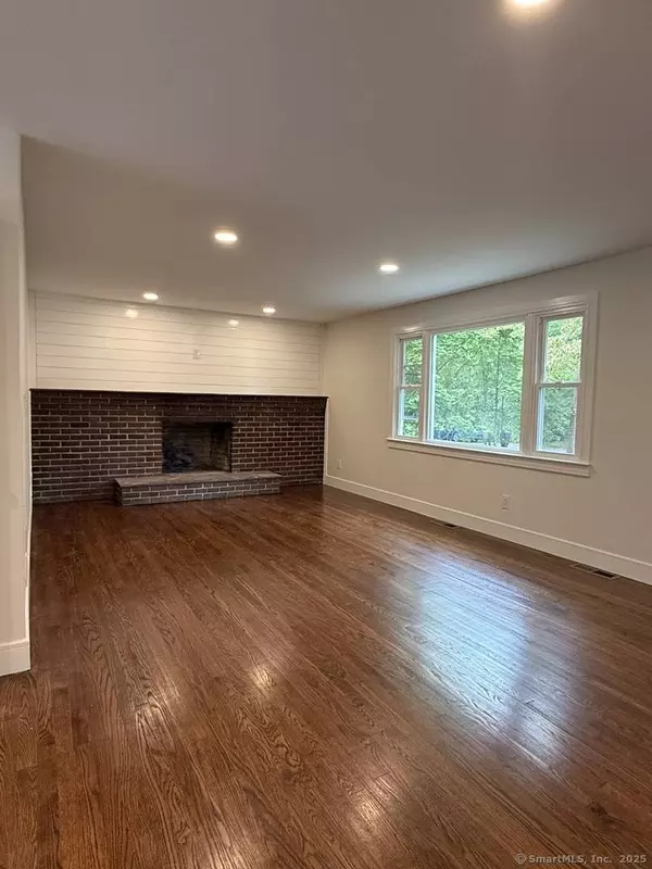 34 Parmalee Drive, Hamden, CT 06514