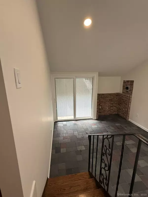 34 Parmalee Drive, Hamden, CT 06514