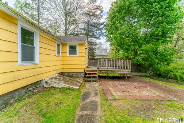 1007 Long Cove Road, Ledyard, CT 06335
