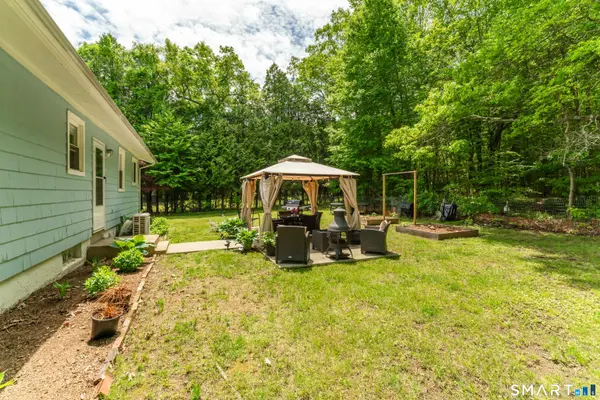 20 Carol Drive, Montville, CT 06382