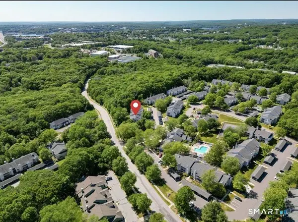 15 Crown Knoll Court #34, Groton, CT 06340