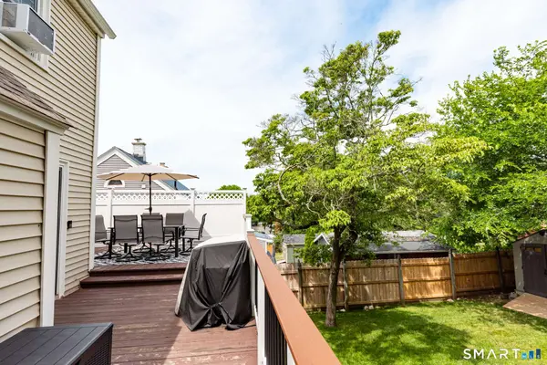 29 Niles Hill Road, New London, CT 06320