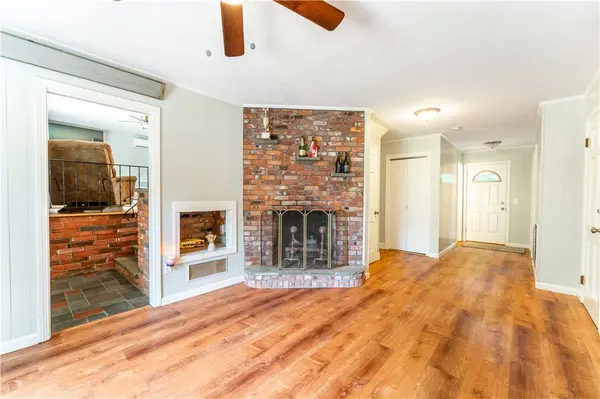 10 Lofty Heights RD, Westerly, RI 02891