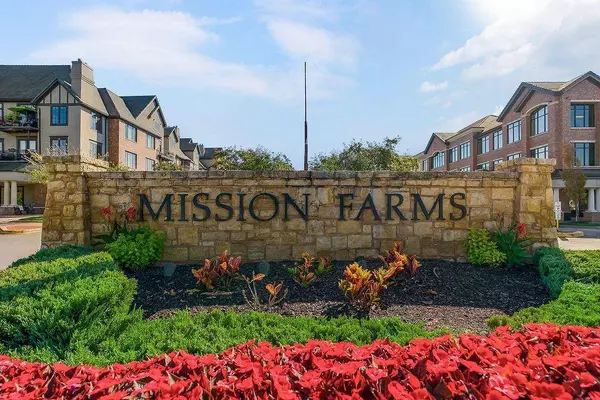 10531 Mission RD #310, Leawood, KS 66206