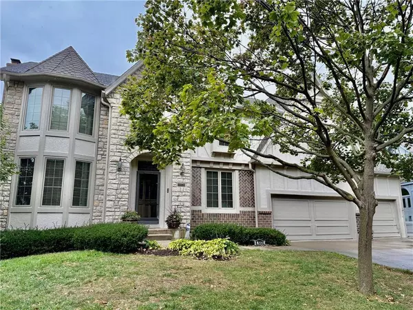 14114 Woodward ST, Overland Park, KS 66223