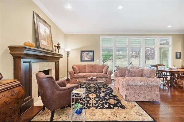 13946 W 116th TER, Olathe, KS 66062