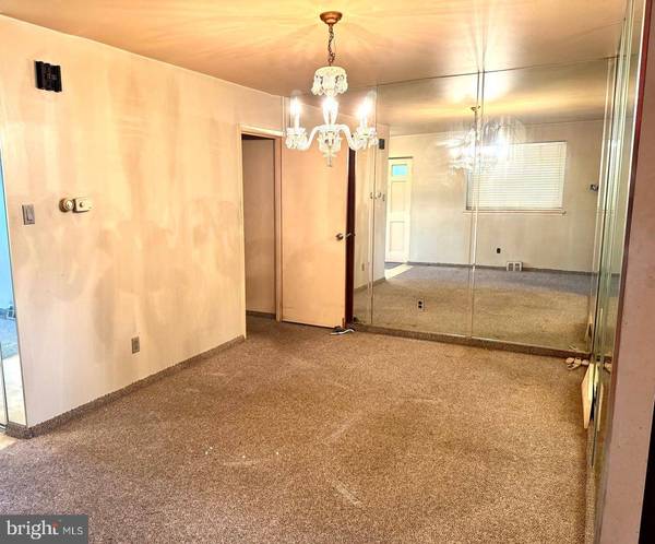 11118 RIDGEWAY ST, Philadelphia, PA 19116