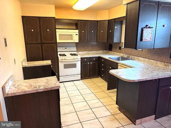 11118 RIDGEWAY ST, Philadelphia, PA 19116