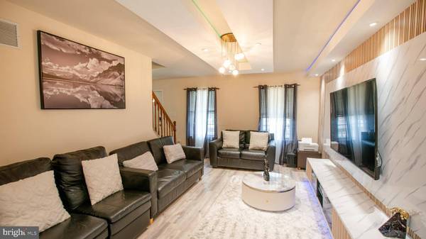 105 N COLES AVE, Maple Shade, NJ 08052