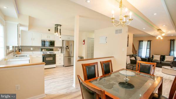 105 N COLES AVE, Maple Shade, NJ 08052