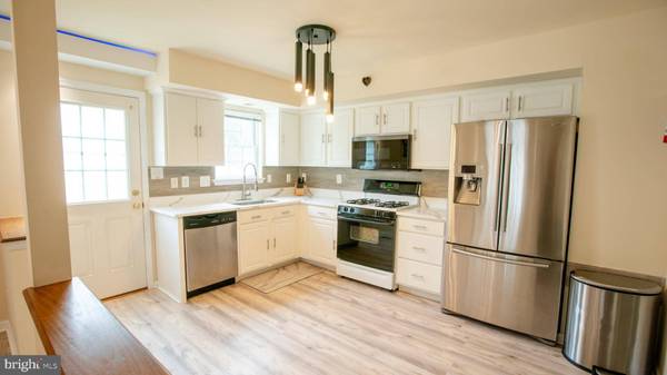 105 N COLES AVE, Maple Shade, NJ 08052