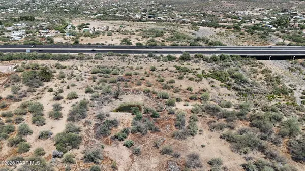 19500 E Indian Hills DR, Black Canyon City, AZ 85324