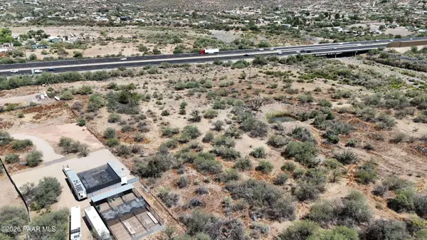 19500 E Indian Hills DR, Black Canyon City, AZ 85324