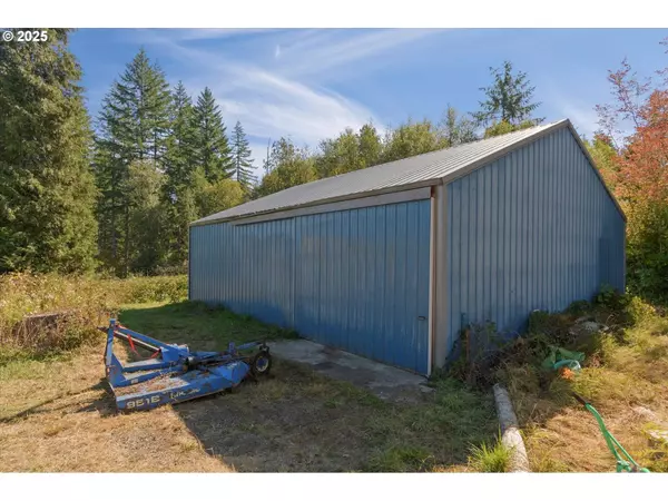 68008 MEISSNER RD, Deer Island, OR 97054