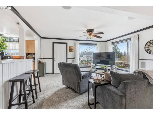 210 NE 7TH ST, Clatskanie, OR 97016