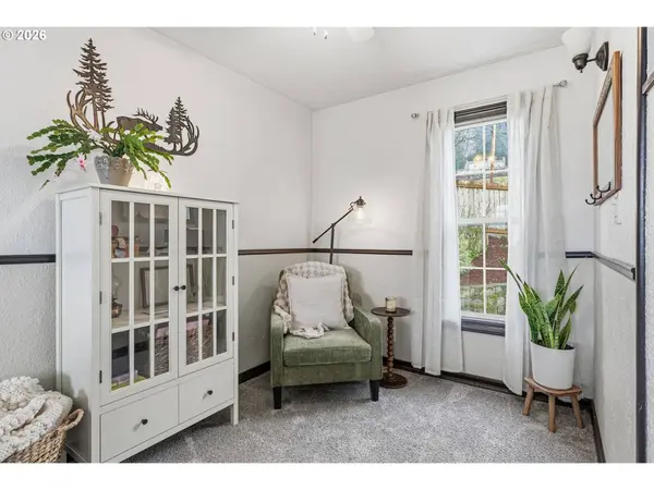 210 NE 7TH ST, Clatskanie, OR 97016