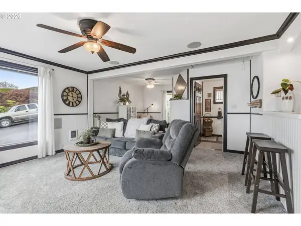 210 NE 7TH ST, Clatskanie, OR 97016