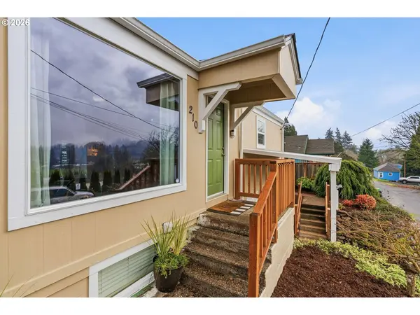 210 NE 7TH ST, Clatskanie, OR 97016